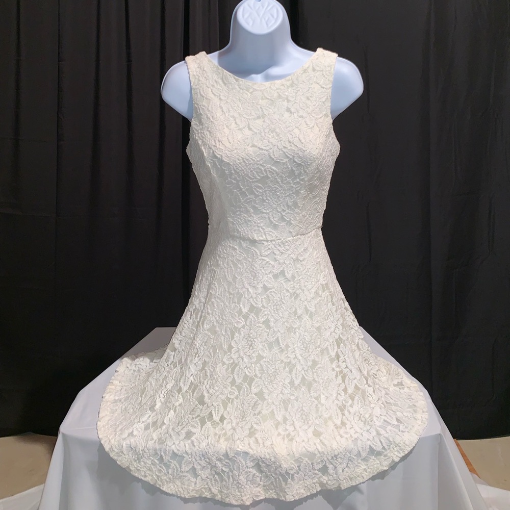 Speechless Cream Lace Juniors Dress